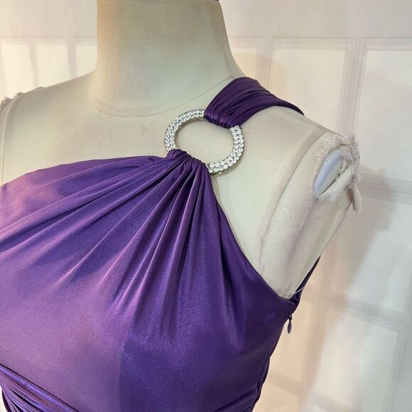 Adrianna Papell purple satin one shoulder rhinestone embellished gown size 4 - Picture 3 of 11